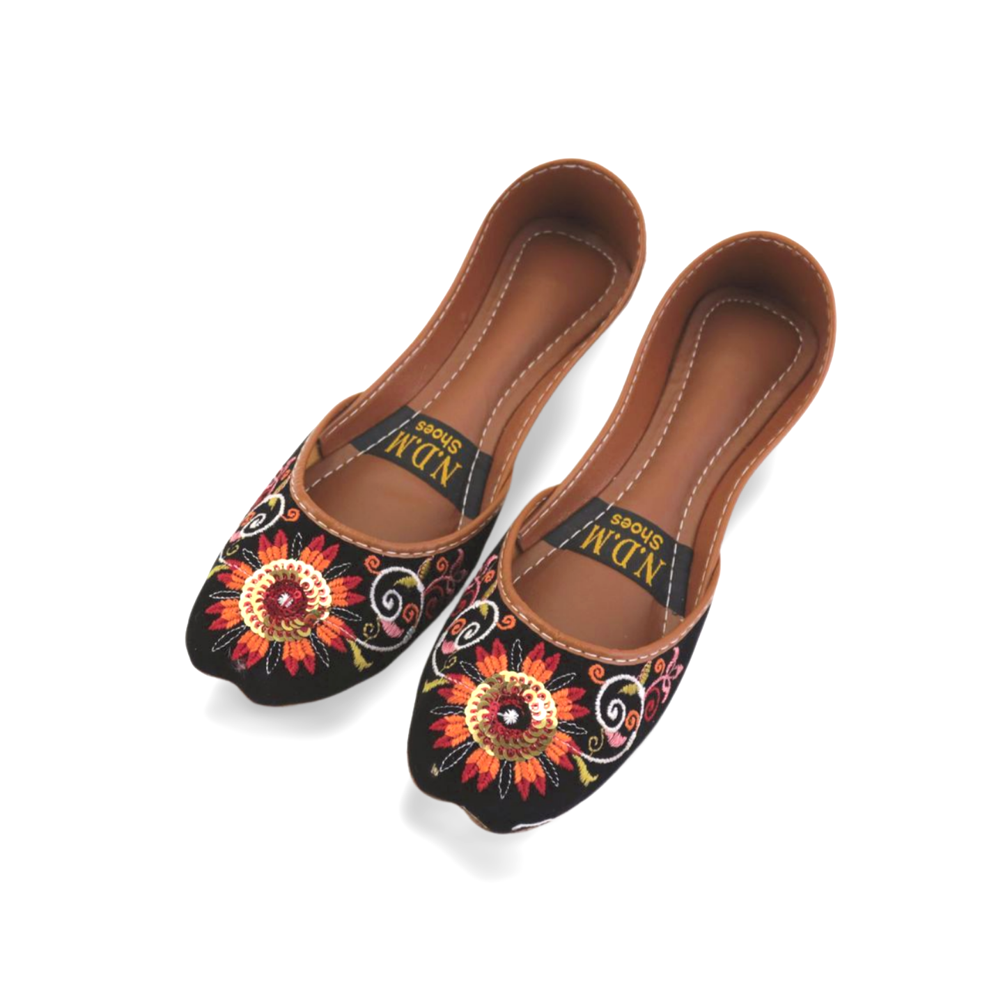 Shahi Punjabi Black Embroidered Khussa Jutti with Floral and Leaf Accents