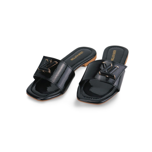 Women's Flat Sandal with Stylish Buckle Detail- 1023