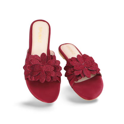 Elegant Women's Sandals with Embellished Flower Detail